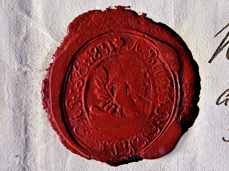 A Komáromi Református Egyházmegye pecsétjeinek lenyomatai