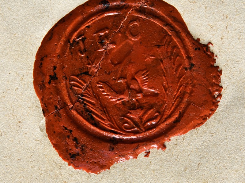 A Komáromi Református Egyházmegye pecsétjeinek lenyomatai