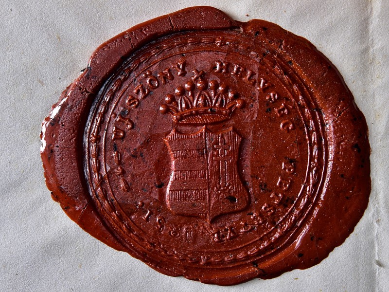 A Komáromi Református Egyházmegye pecsétjeinek lenyomatai